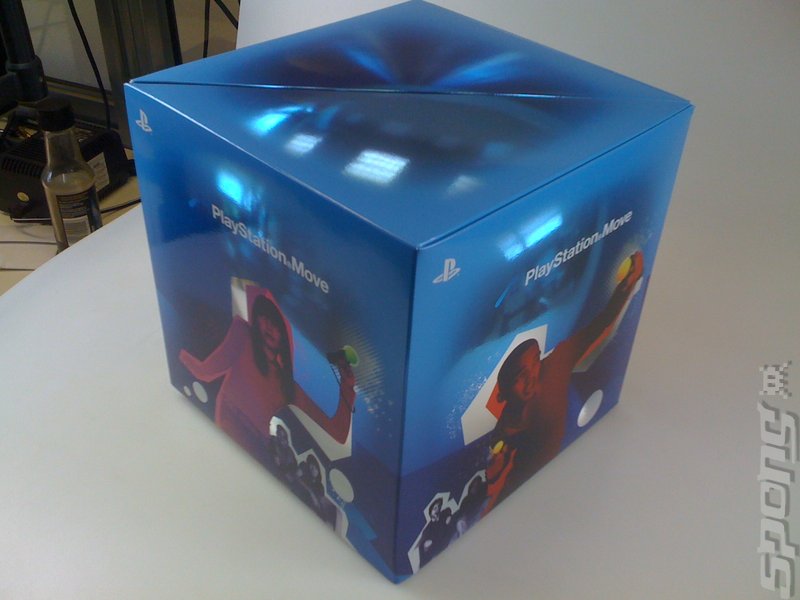 PlayStation Move Out of the Box Pix News image
