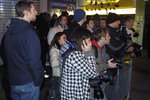 Wii Launch: Media Scrum on Oxford Street News image