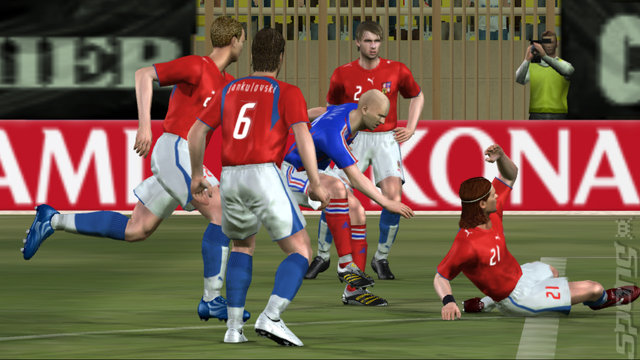 Pro Evolution Soccer 6   - Xbox 360 Screen